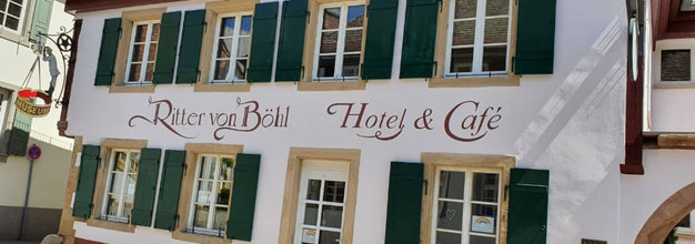 Blick auf die Hausansicht des Hotel & Café Ritter von Böhl, Deidesheim 